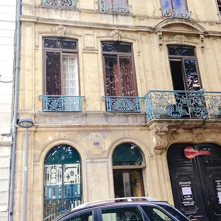 93 M2 Plein Centre Historique